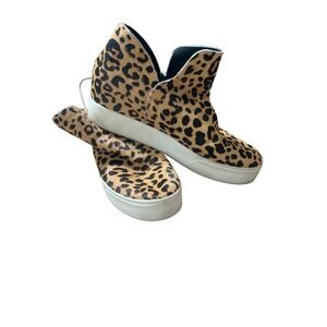 Steve Madden Wrangle Leopard Cow Hair Slip On Sneaker Womens Size 8M